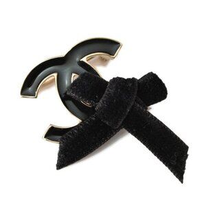 CHANEL Authentic Gold Brooch